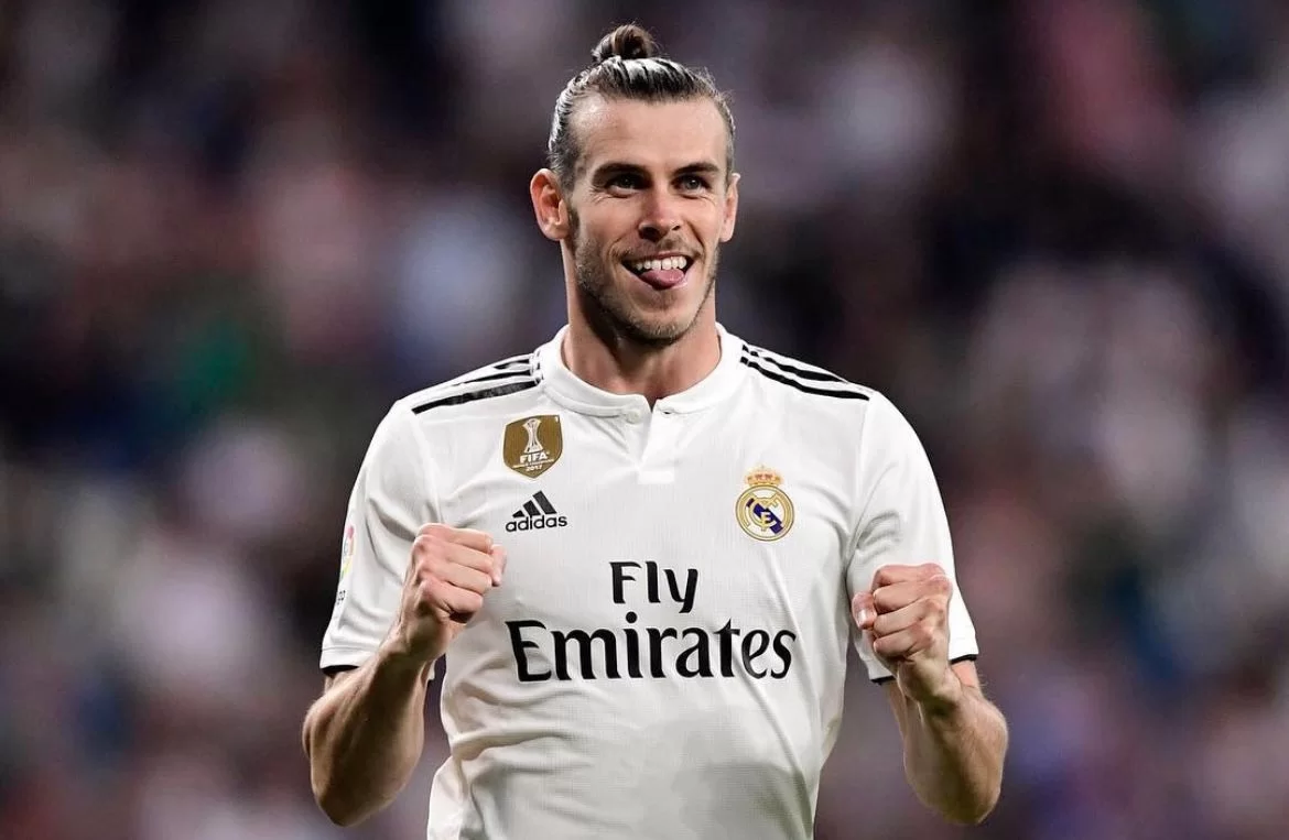 Gareth Bale trong màu áo Real Madrid Gareth Bale trong màu áo Real Madrid
